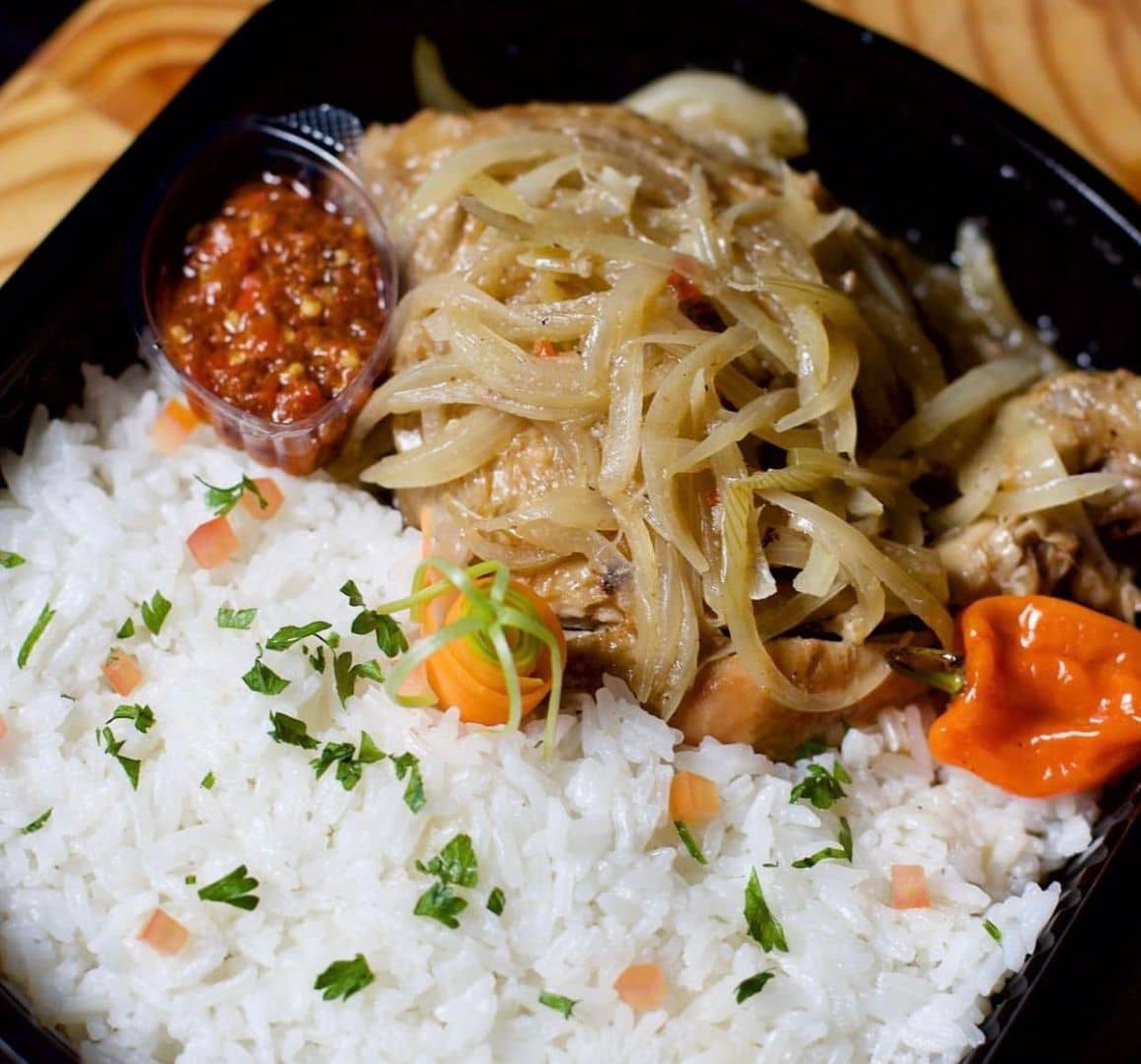 Riz blanc parfumé + Poulet yassa