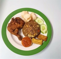 Nasi Goreng Ayam Penyet image