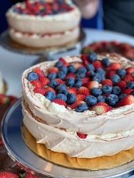 Berry Pavlova image