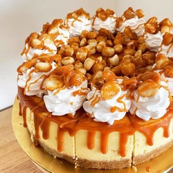 Macadamia White Choc Cheesecake image